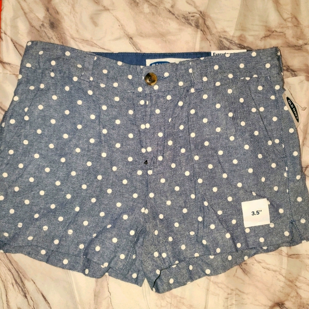 OLD NAVY POLKA DOT SHORTS
